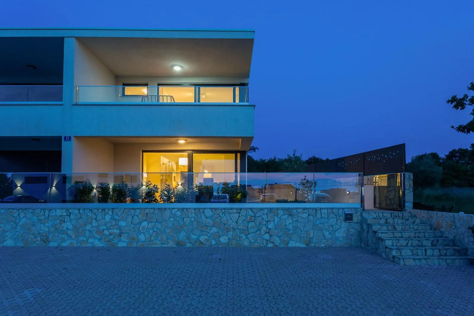 Villa Larus On Island Krk For 6 People With Sea View & Only 500 M From The Sea Malinska