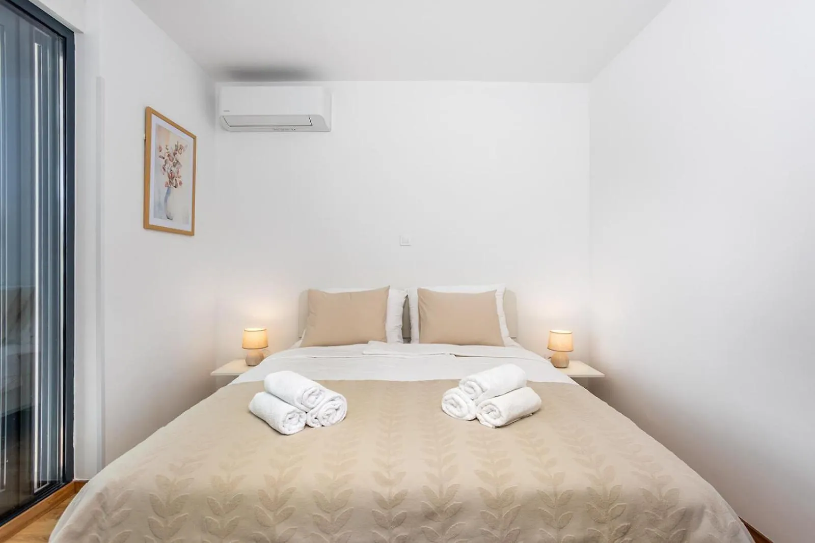 Villa Larus On Island Krk For 6 People With Sea View & Only 500 M From The Sea Malinska 0*,  Croatia