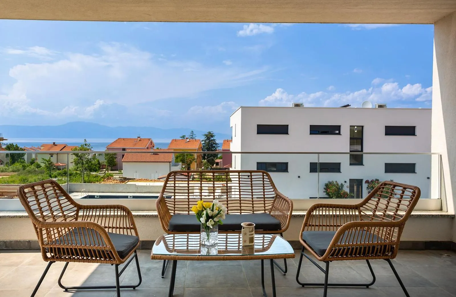 Villa Larus On Island Krk For 6 People With Sea View & Only 500 M From The Sea Malinska