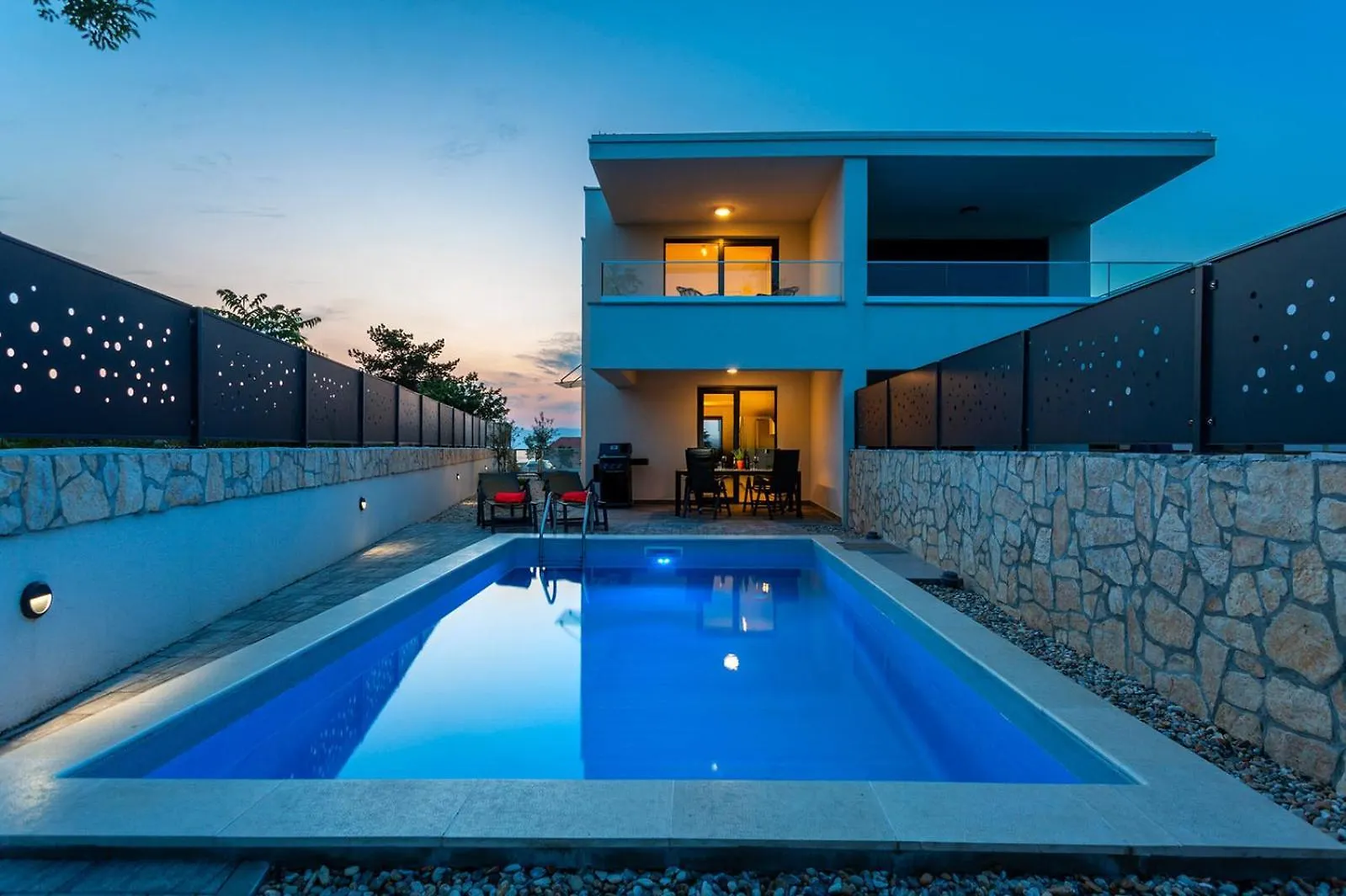 Villa Larus On Island Krk For 6 People With Sea View & Only 500 M From The Sea Malinska