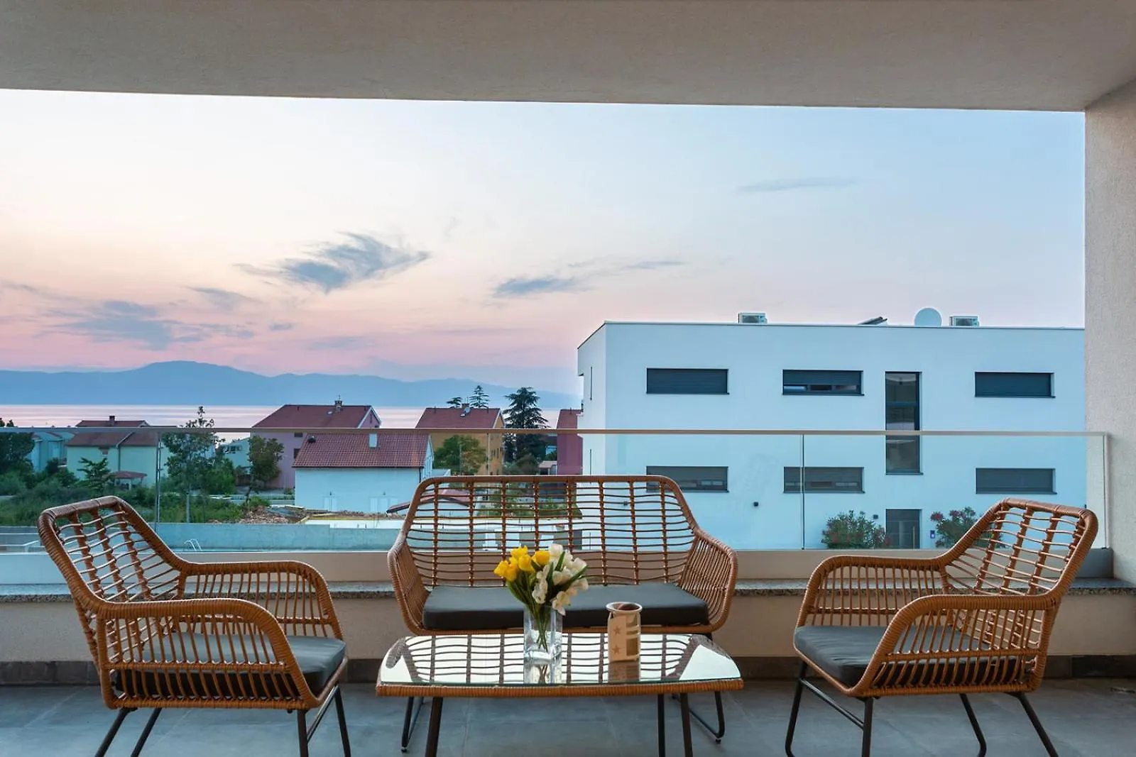 Villa Larus On Island Krk For 6 People With Sea View & Only 500 M From The Sea Malinska