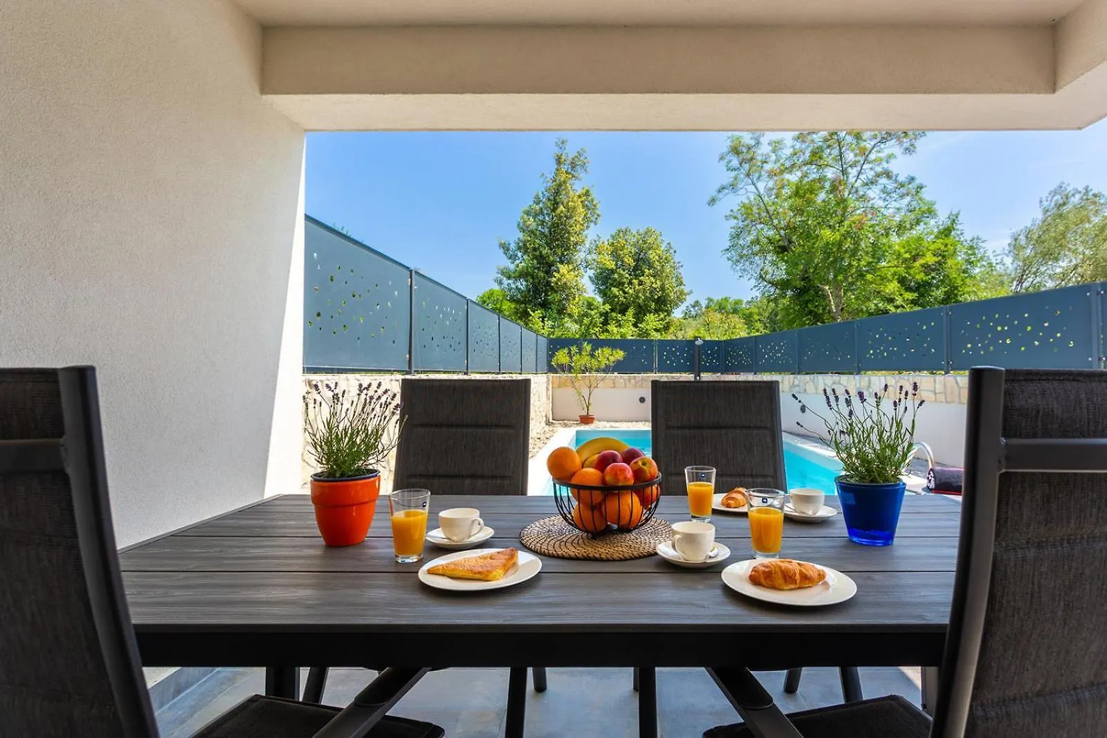 Villa Larus On Island Krk For 6 People With Sea View & Only 500 M From The Sea Malinska Croatia